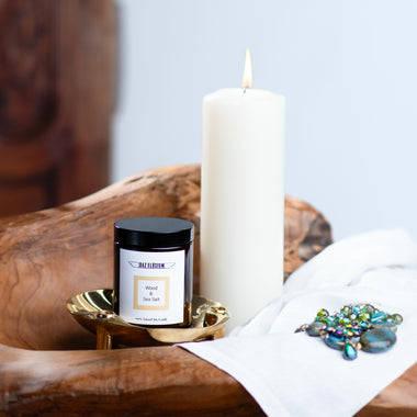 100% Natural Soy Candle - Wood & Sea Salt